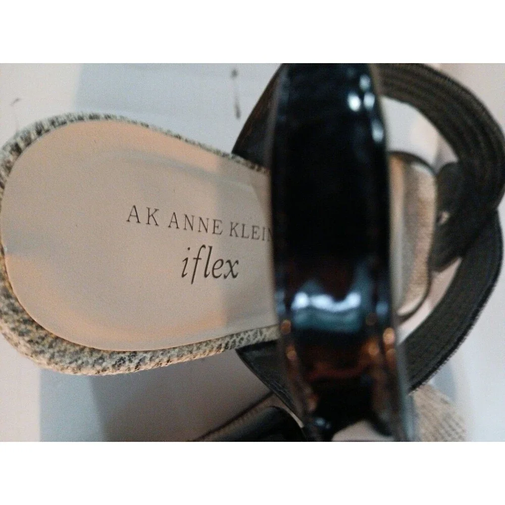 Anne Klein Iflex Black Faux Snake Skin Wedge Pump Womens 8.5 M Open Toe Pretty